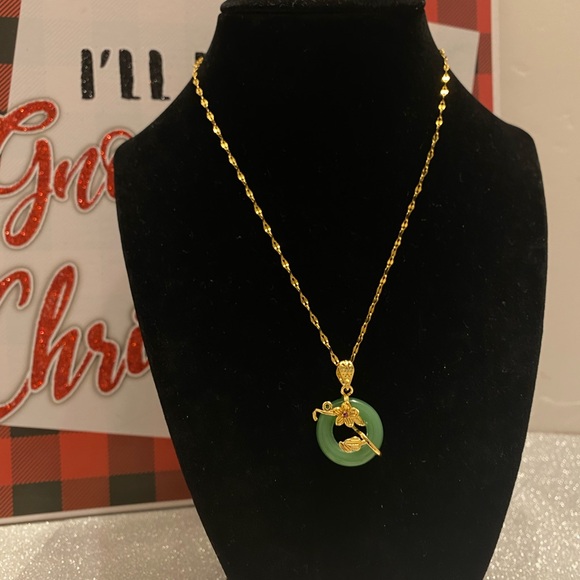 JADE  NECKLACE - Picture 5 of 7